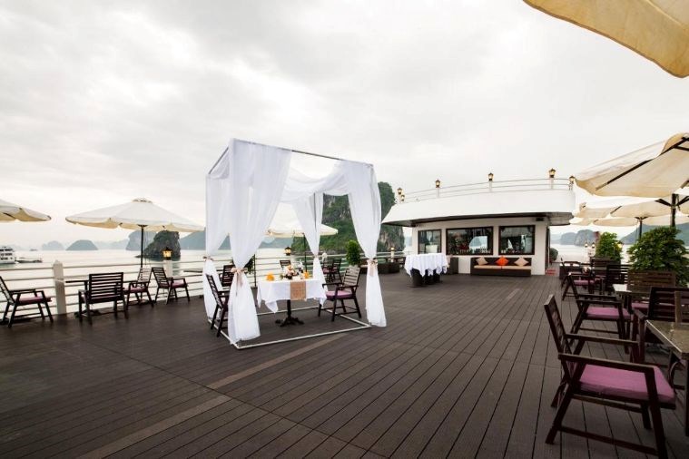 Athena Signature Cruise Ha Long